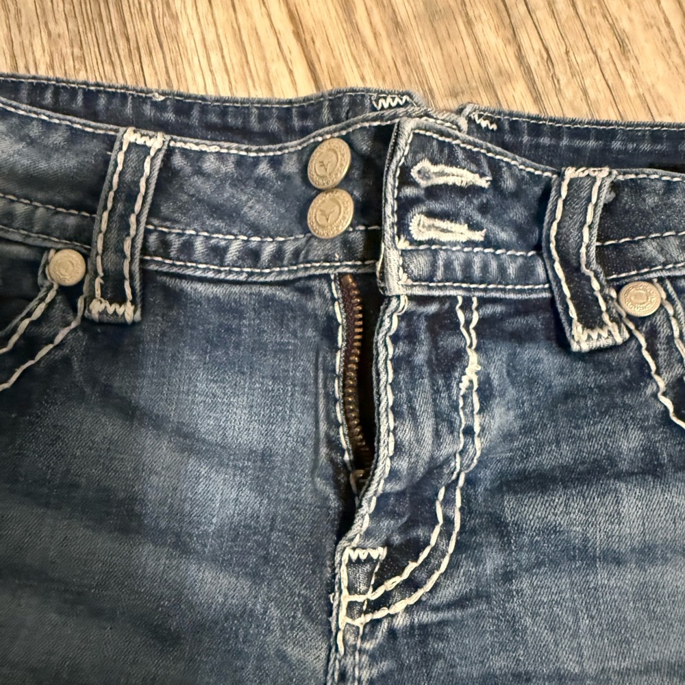 Vigoss Distressed Blue Jean Shorts - Picture 5 of 6